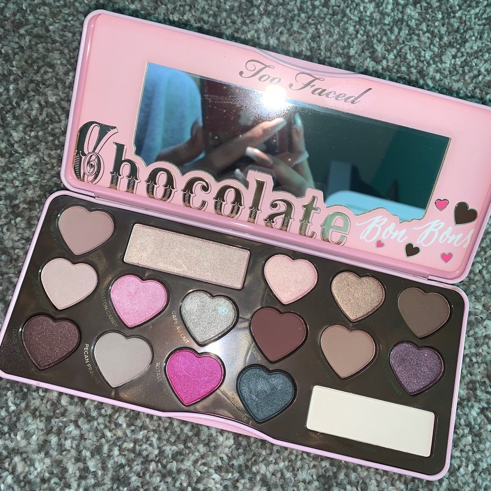 TooFaced Chocolate Bonbons Palette
